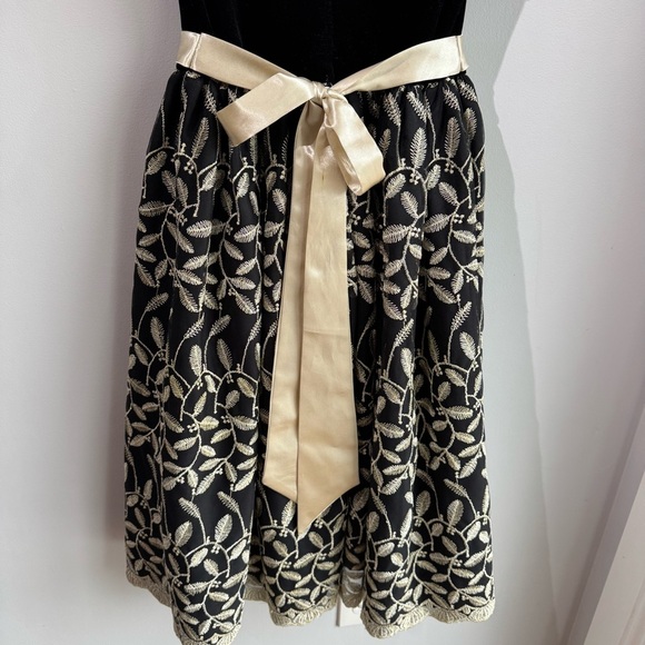 Cinderella Party Dress Girls Sz 10 Black Gold Lace Velvet Formal Sparkly VGUC - Picture 11 of 15